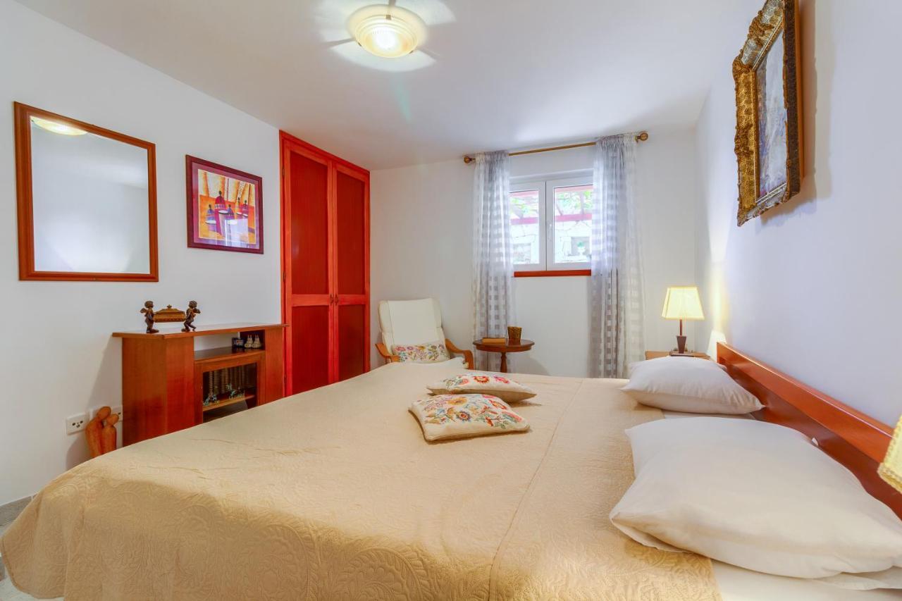 Apartments Meri Trogir Bagian luar foto