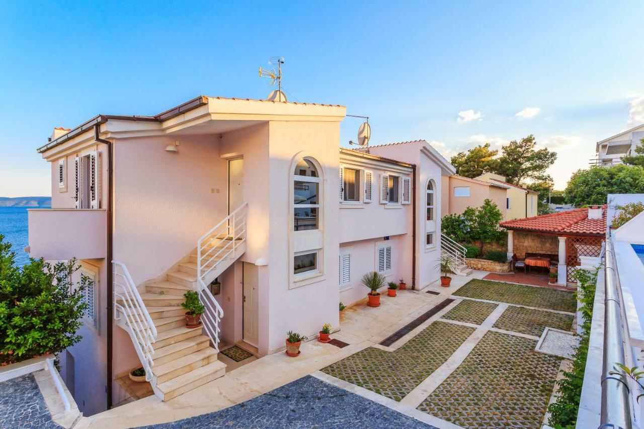 Apartments Meri Trogir Bagian luar foto